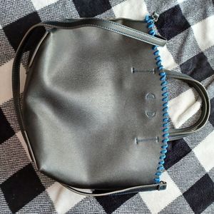 💙 Black Steve madden bag